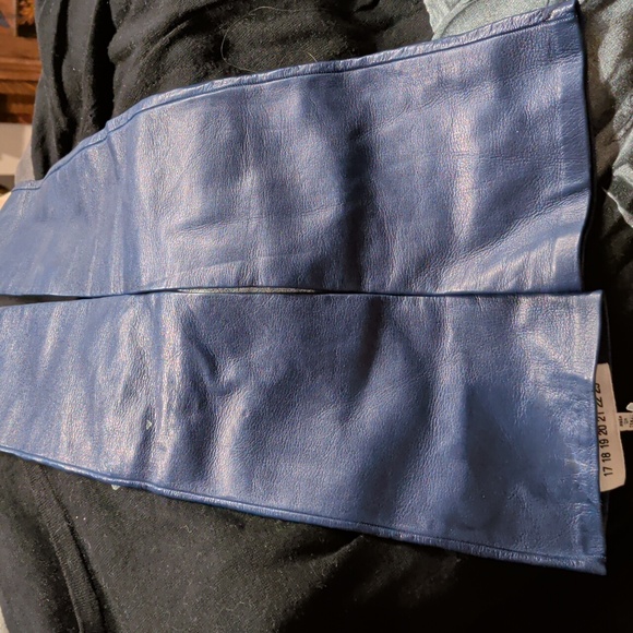Elegant Maison Margiela Long Blue Leather Gloves - Picture 8 of 8